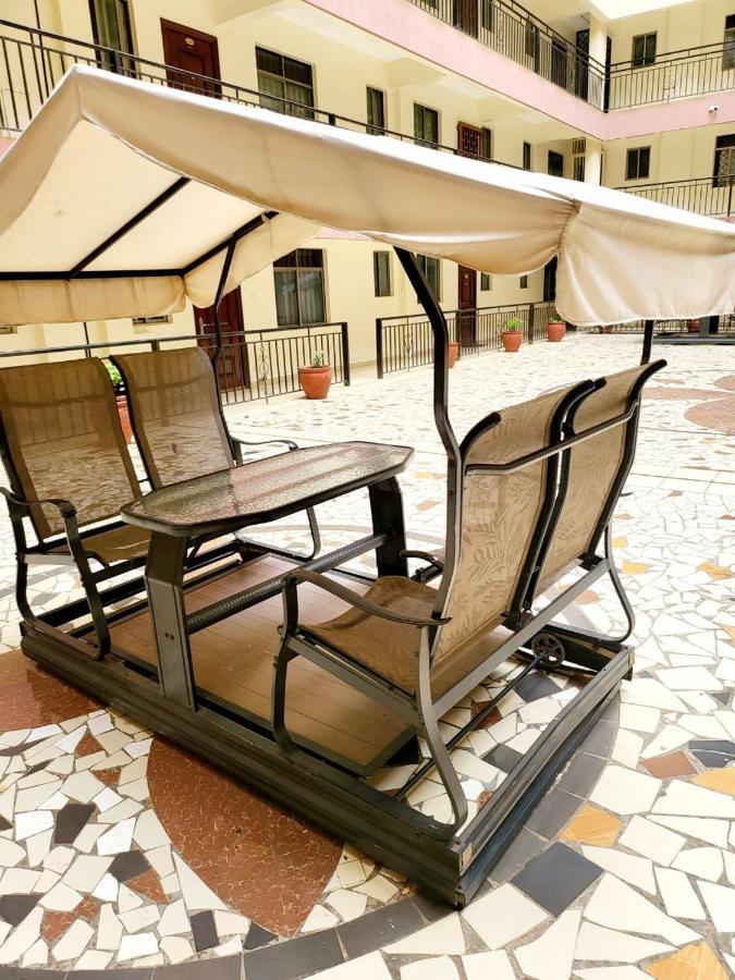2 Bedroom Luxury Apartment In Kilimani ナイロビ エクステリア 写真